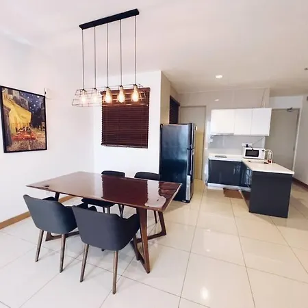 PromoConnected Train 2 Bedrooms - Above Mall Kuala Lumpur Exterior photo