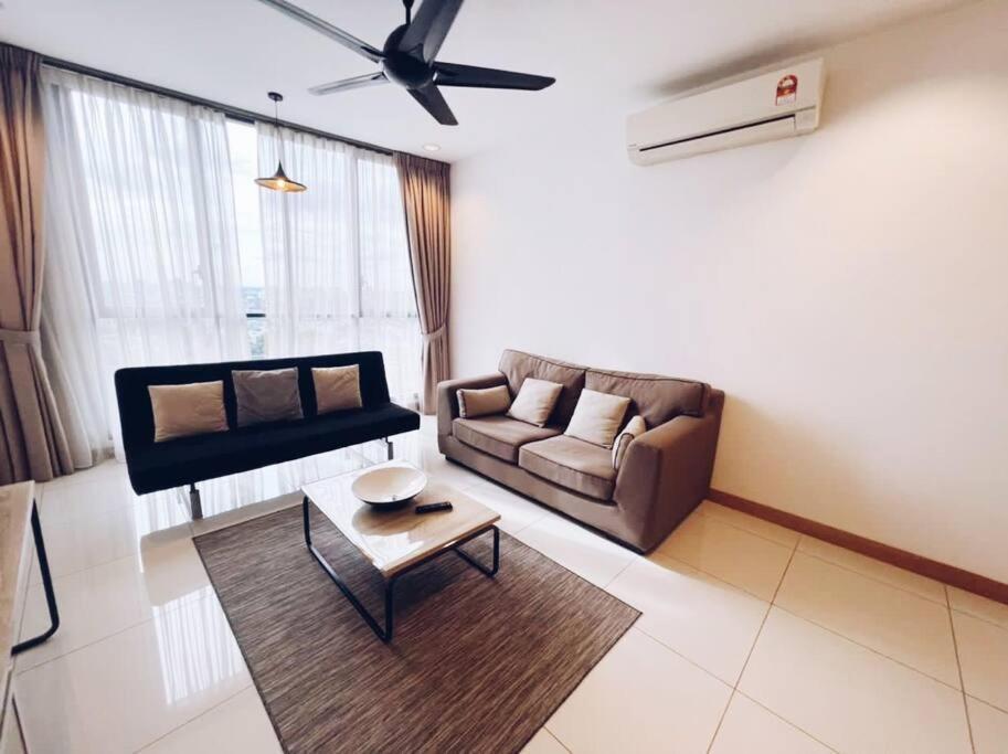 Apartment Promoconnected Train 2 Bedrooms - Above Mall Kuala Lumpur