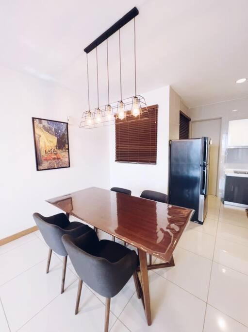 Promoconnected Train 2 Bedrooms - Above Mall * Kuala Lumpur