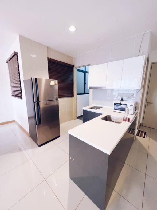 Apartment Promoconnected Train 2 Bedrooms - Above Mall Kuala Lumpur